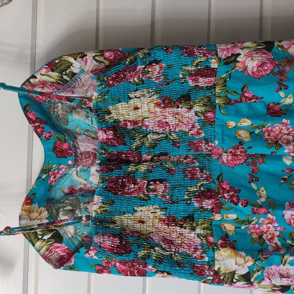 Hawaiian dress - Picture 4 of 4